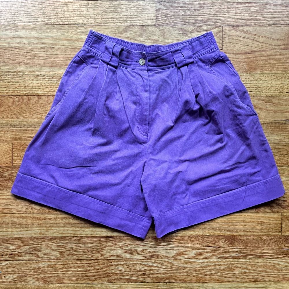 Vintage high waisted shorts | 🍇